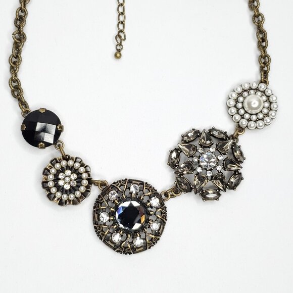 Lia Sophia Statement Bib Necklace & Pendant Black Smokey Gray Pearl Rhinestone - Picture 1 of 8